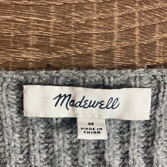 Women’s Pre Owned Madewell Medium Gray Merino Wool V Neck Sweater - Picture 4 of 9